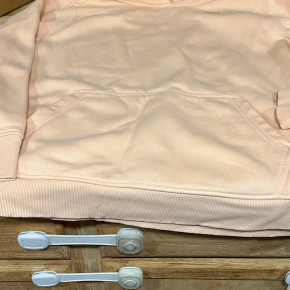Carhartt Peach Hoodie with Front Pocket - Picture 4 of 4
